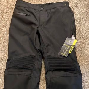 Women’s Scorpion EXO NEW With Tags motorcycle riding pants w/armor. Women’s XL